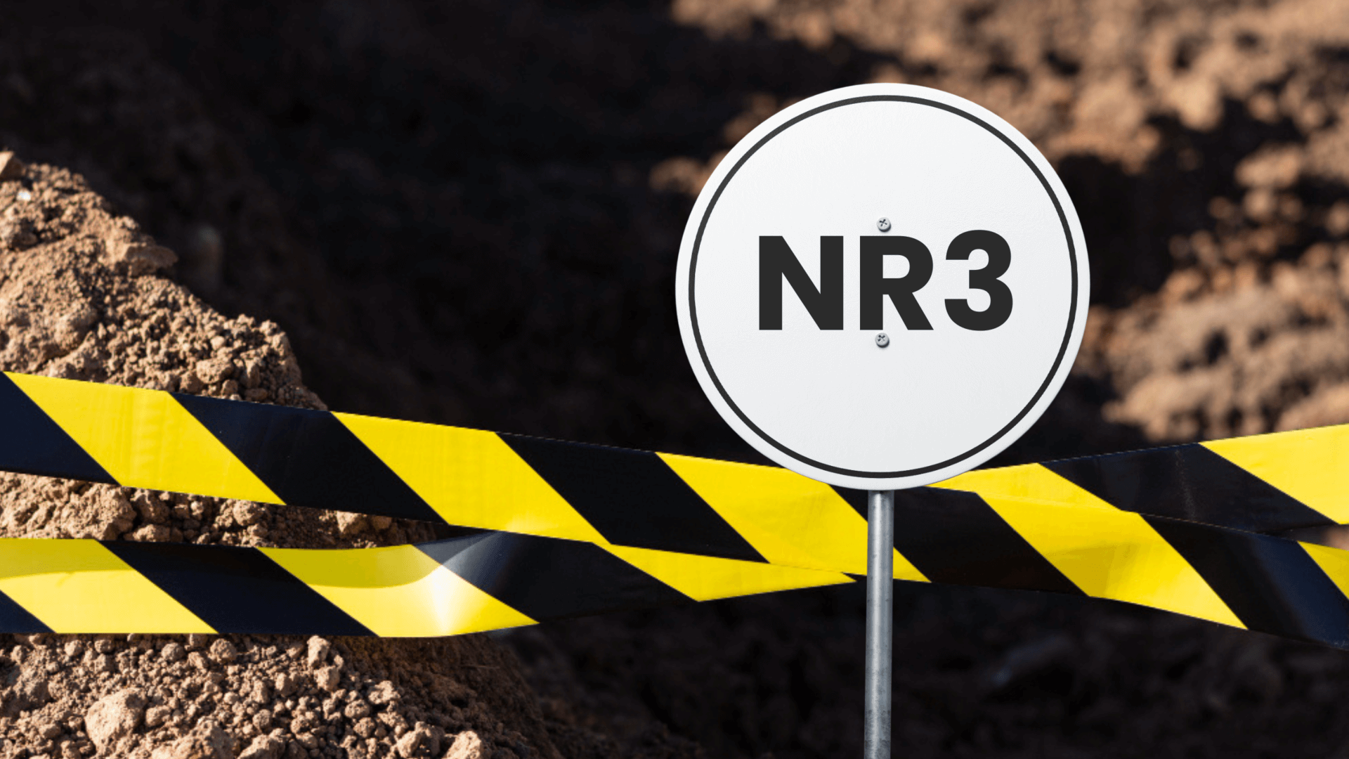 Fiscalização de segurança do trabalho em uma indústria, analisando riscos graves e iminentes conforme a NR3 - Embargo ou Interdição.